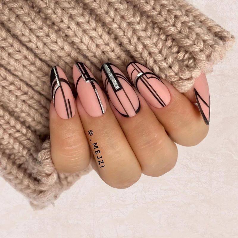 Стильный матовый маникюр 2026: идеи на фото