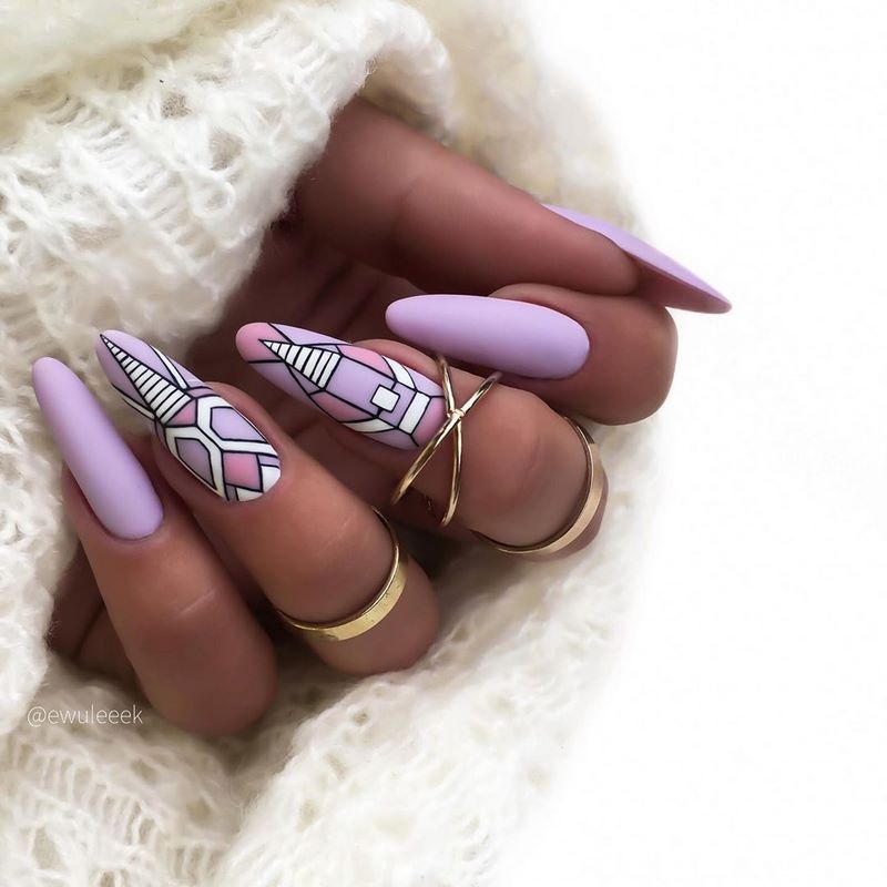 Стильный матовый маникюр 2026: идеи на фото