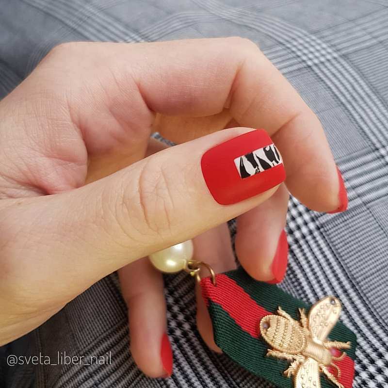 Стильный матовый маникюр 2026: идеи на фото