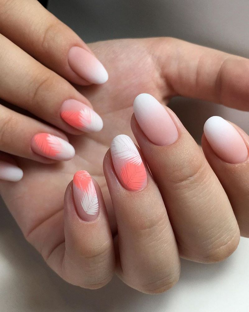 Стильный матовый маникюр 2026: идеи на фото