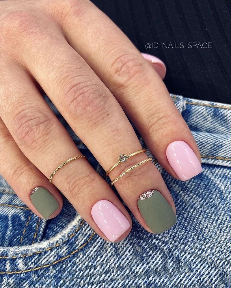 Стильный матовый маникюр 2026: идеи на фото