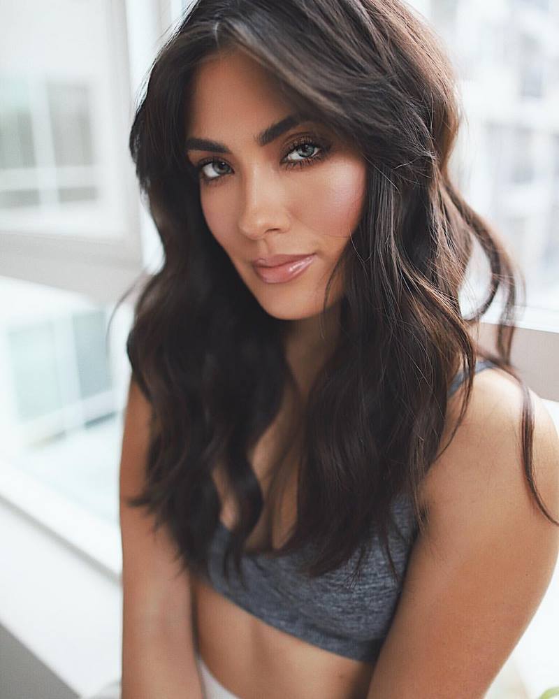 Топовые идеи стрижек и причесок на длинные волосы в сезоне 2026