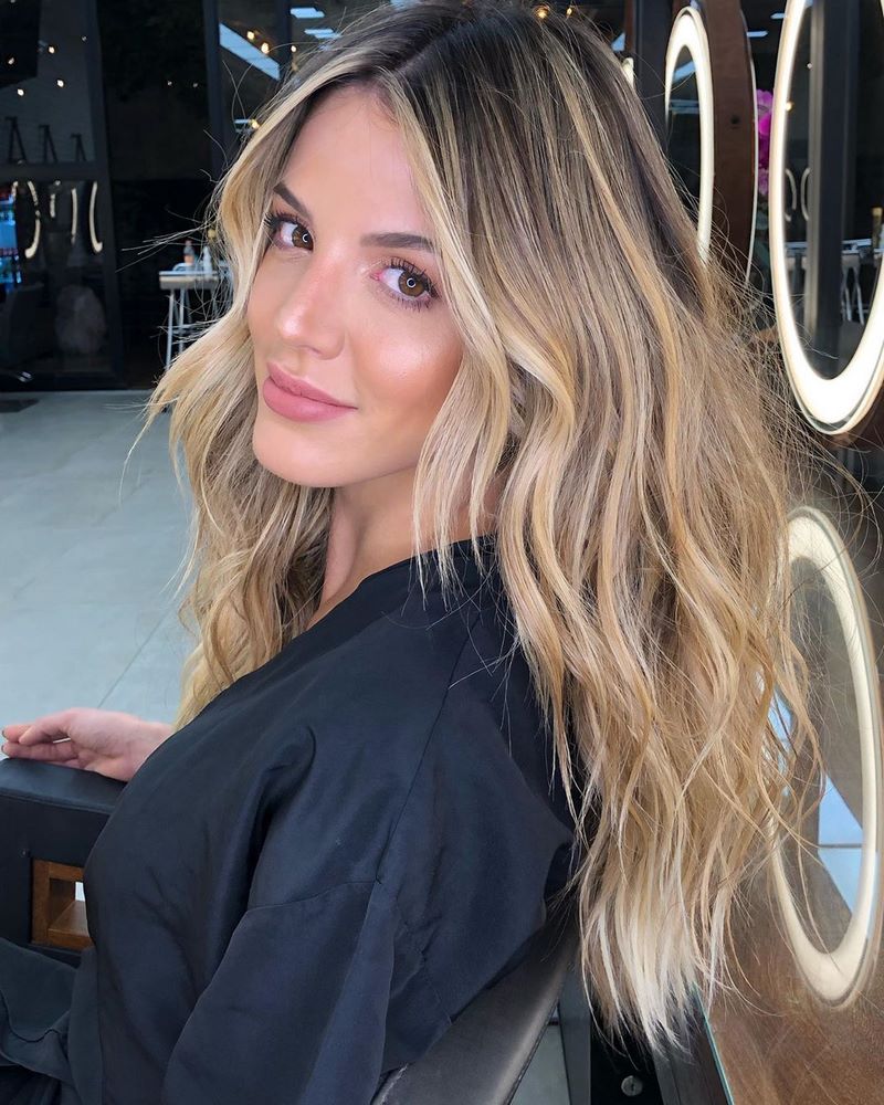 Топовые идеи стрижек и причесок на длинные волосы в сезоне 2026