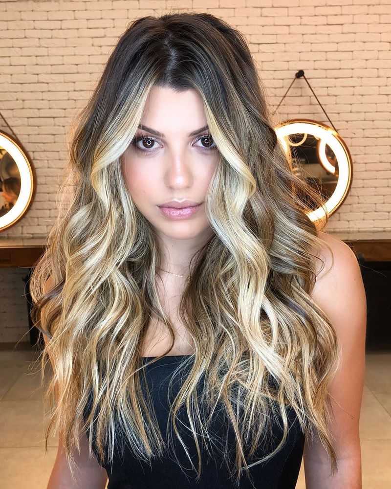 Топовые идеи стрижек и причесок на длинные волосы в сезоне 2026