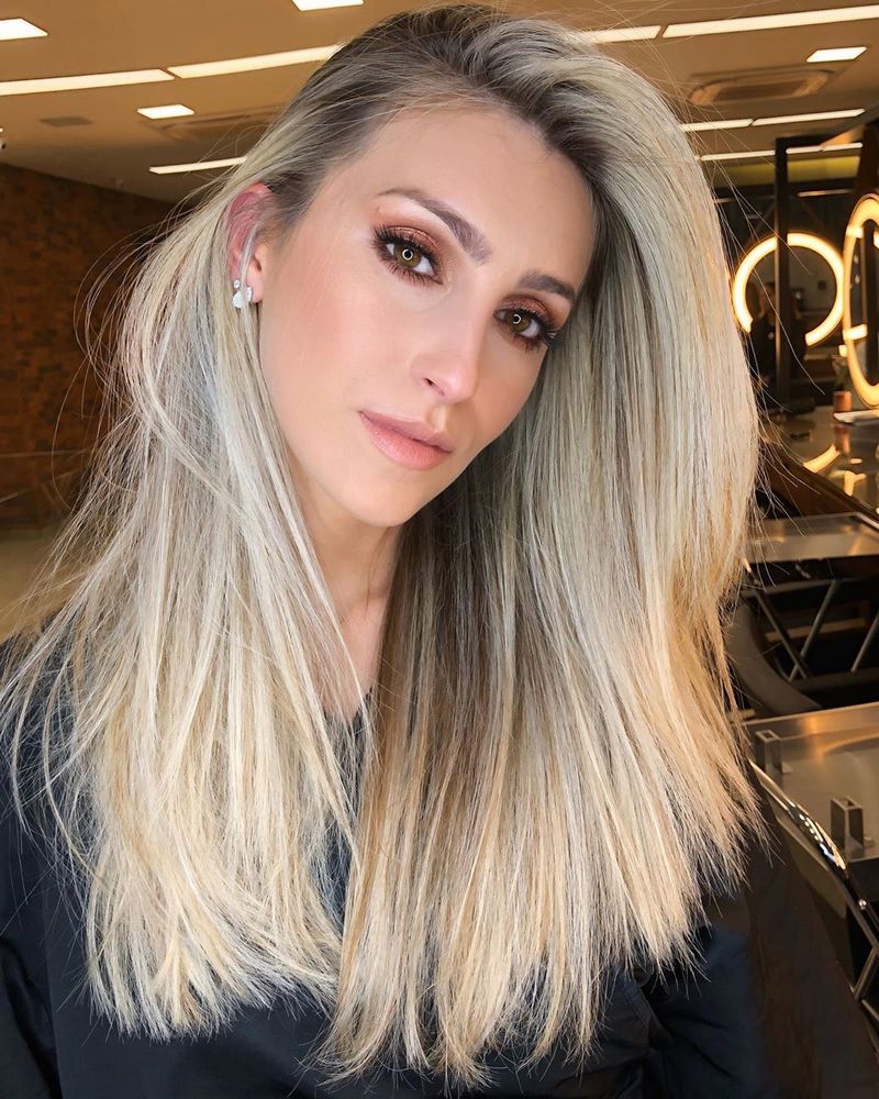 Топовые идеи стрижек и причесок на длинные волосы в сезоне 2026