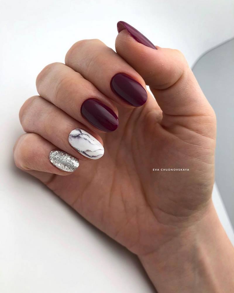Креативные идеи мраморного маникюра 2026: свежие новинки дизайна