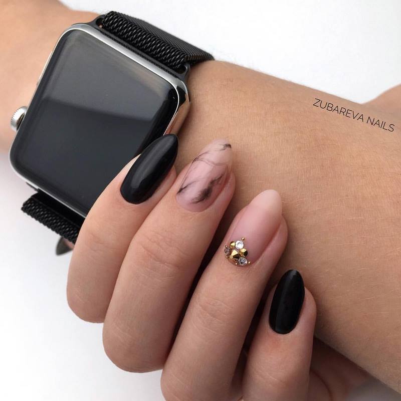 Креативные идеи мраморного маникюра 2026: свежие новинки дизайна