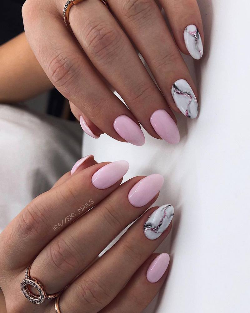 Креативные идеи мраморного маникюра 2026: свежие новинки дизайна