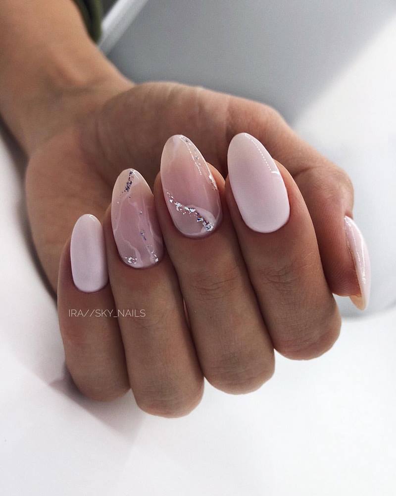 Креативные идеи мраморного маникюра 2026: свежие новинки дизайна