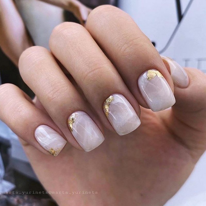 Креативные идеи мраморного маникюра 2026: свежие новинки дизайна
