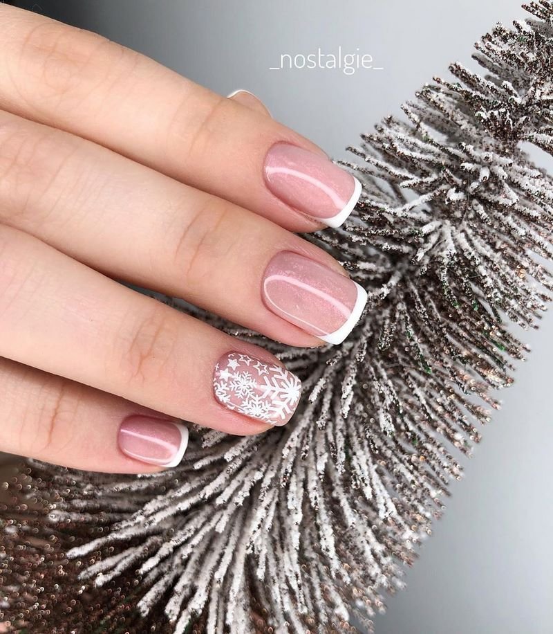 Блистательный новогодний маникюр 2027: фото-примеры