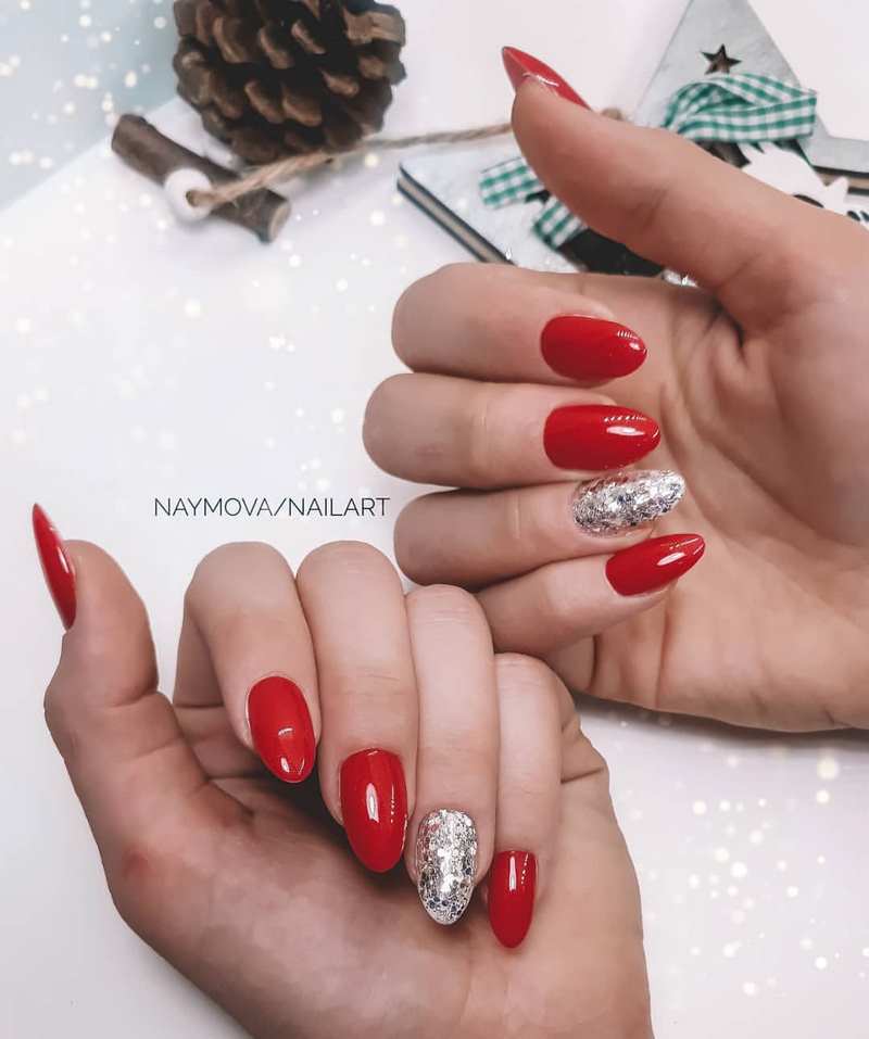 Блистательный новогодний маникюр 2027: фото-примеры