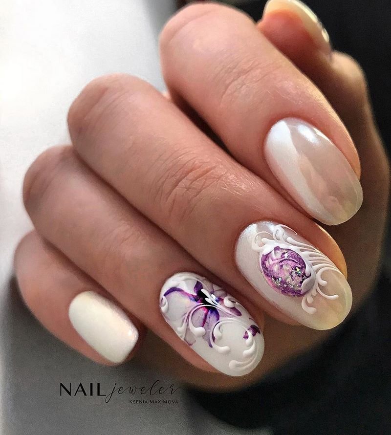 Блистательный новогодний маникюр 2027: фото-примеры