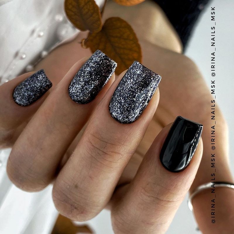 Блистательный новогодний маникюр 2027: фото-примеры