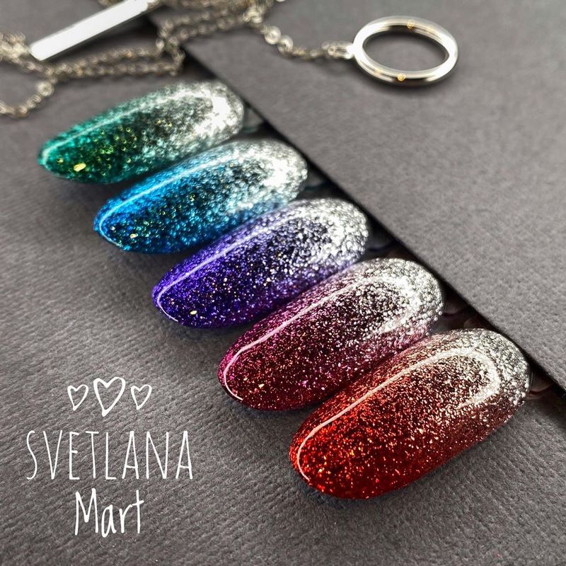 Блистательный новогодний маникюр 2027: фото-примеры