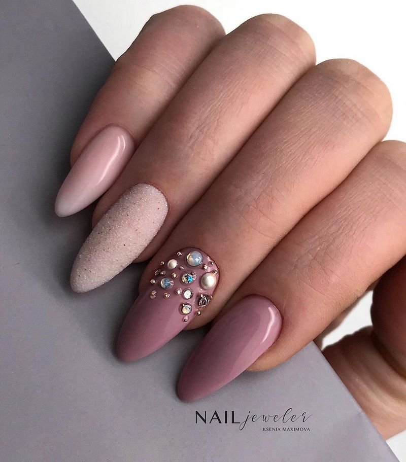 Бесподобный нюдовый маникюр 2026. Дизайны, стили, техники