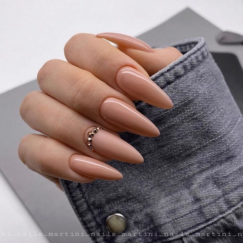 Бесподобный нюдовый маникюр 2026. Дизайны, стили, техники
