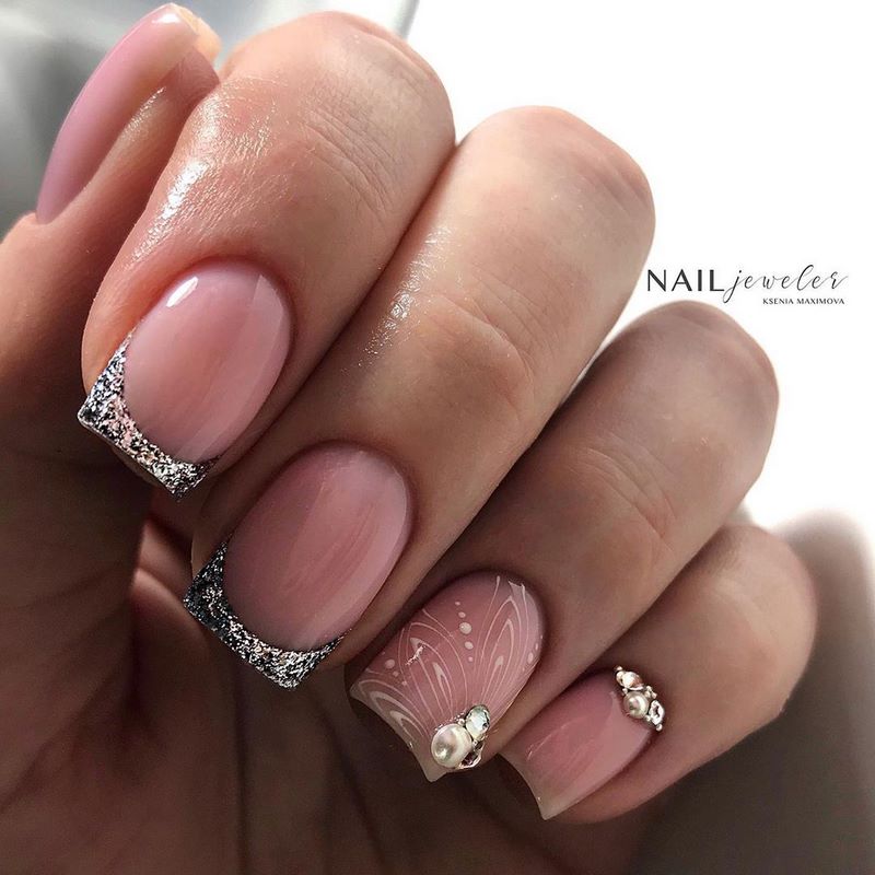 Бесподобный нюдовый маникюр 2026. Дизайны, стили, техники