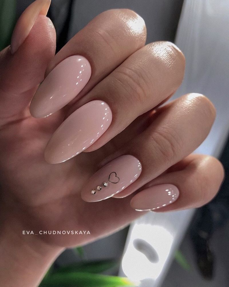 Бесподобный нюдовый маникюр 2026. Дизайны, стили, техники