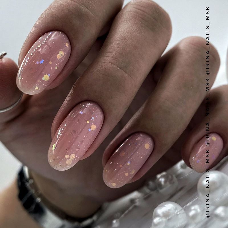 Бесподобный нюдовый маникюр 2026. Дизайны, стили, техники