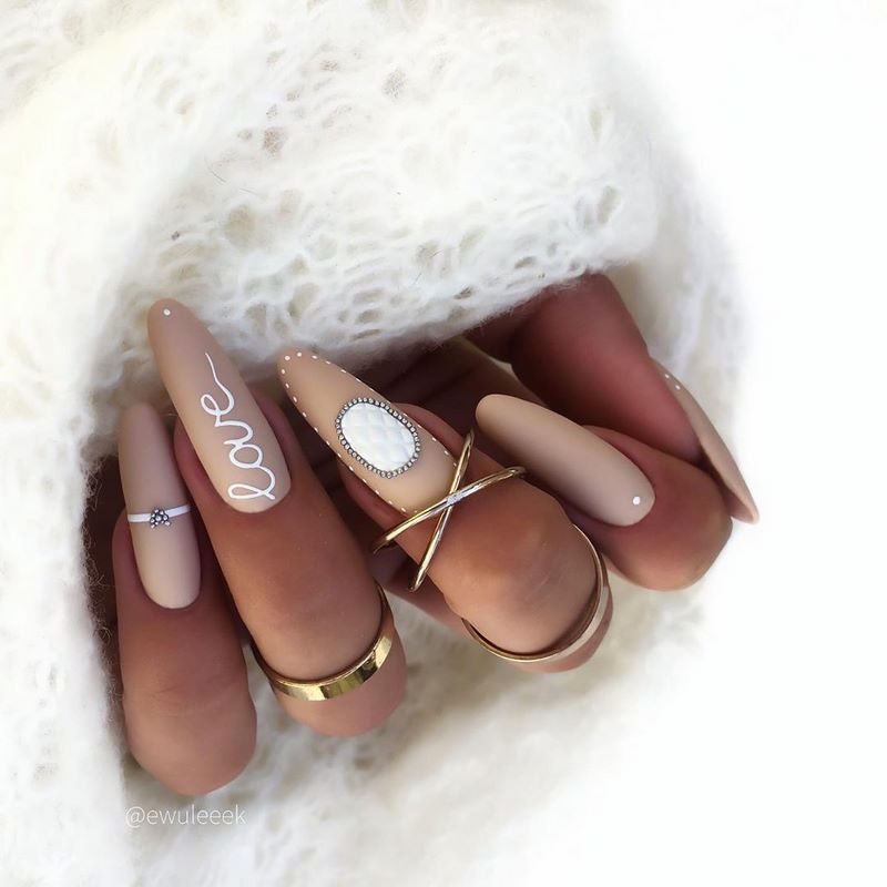 Бесподобный нюдовый маникюр 2026. Дизайны, стили, техники