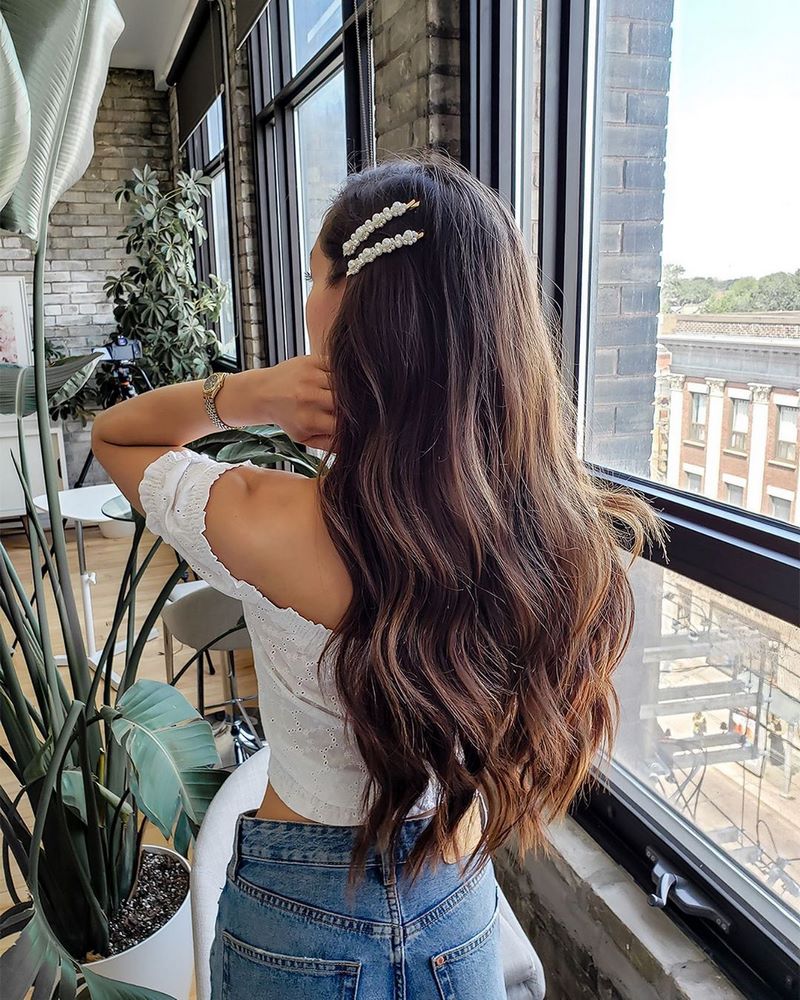 Топовые идеи стрижек и причесок на длинные волосы в сезоне 2026