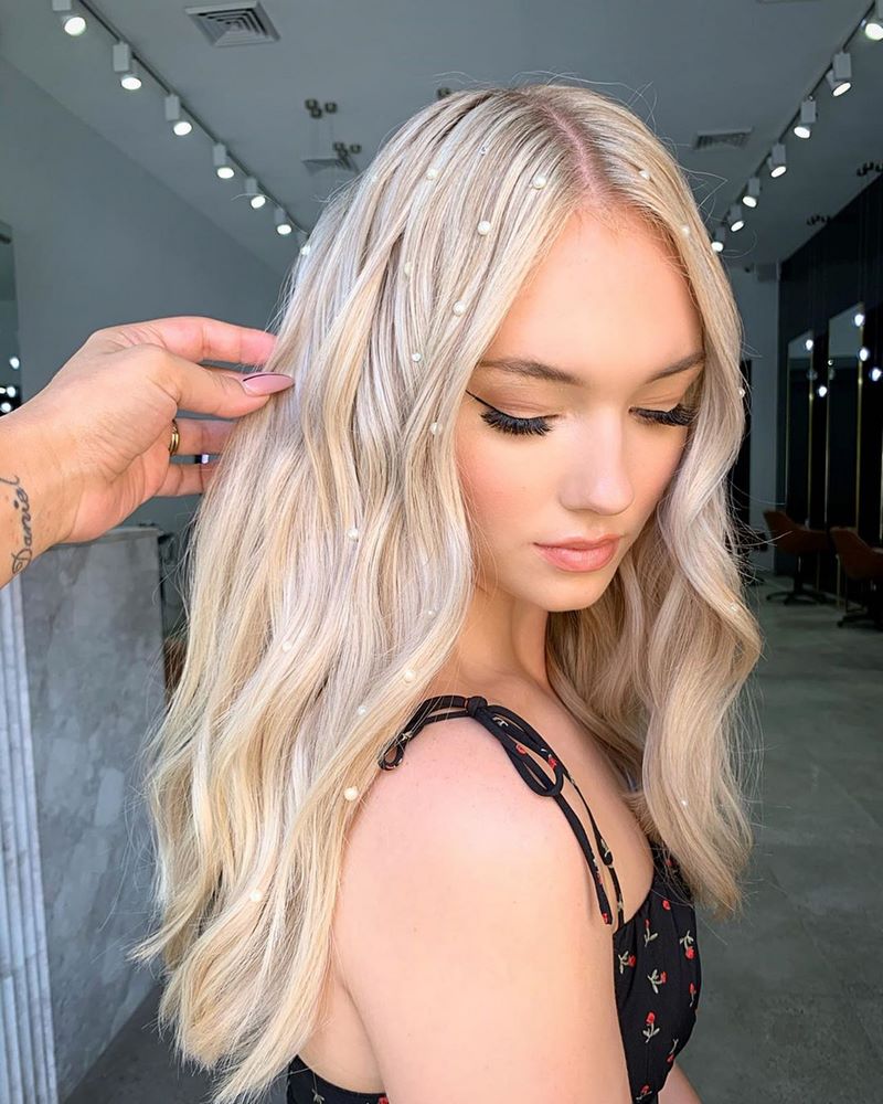 Топовые идеи стрижек и причесок на длинные волосы в сезоне 2026