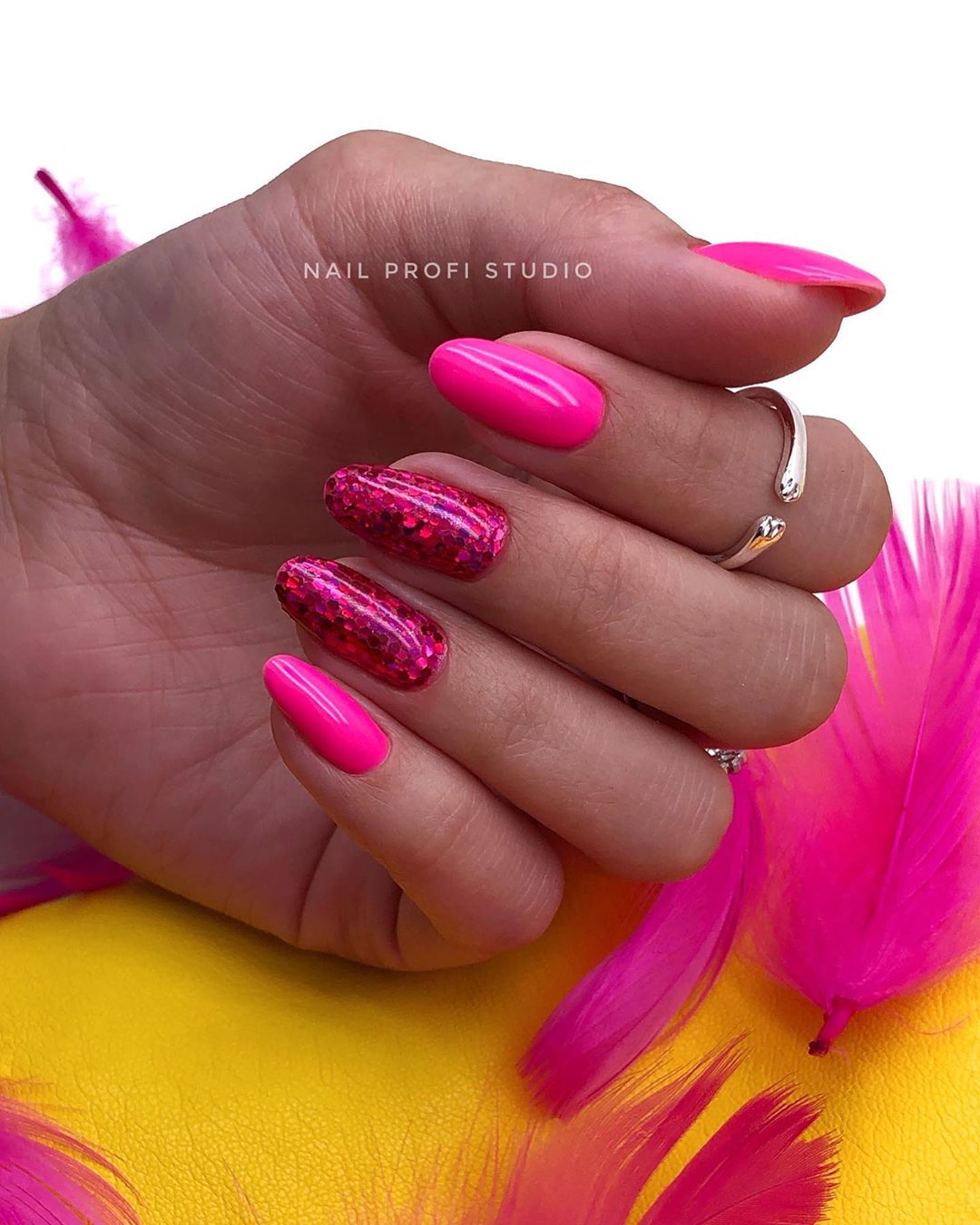 Топовые тренды маникюра 2026: новинки, идеи, фото