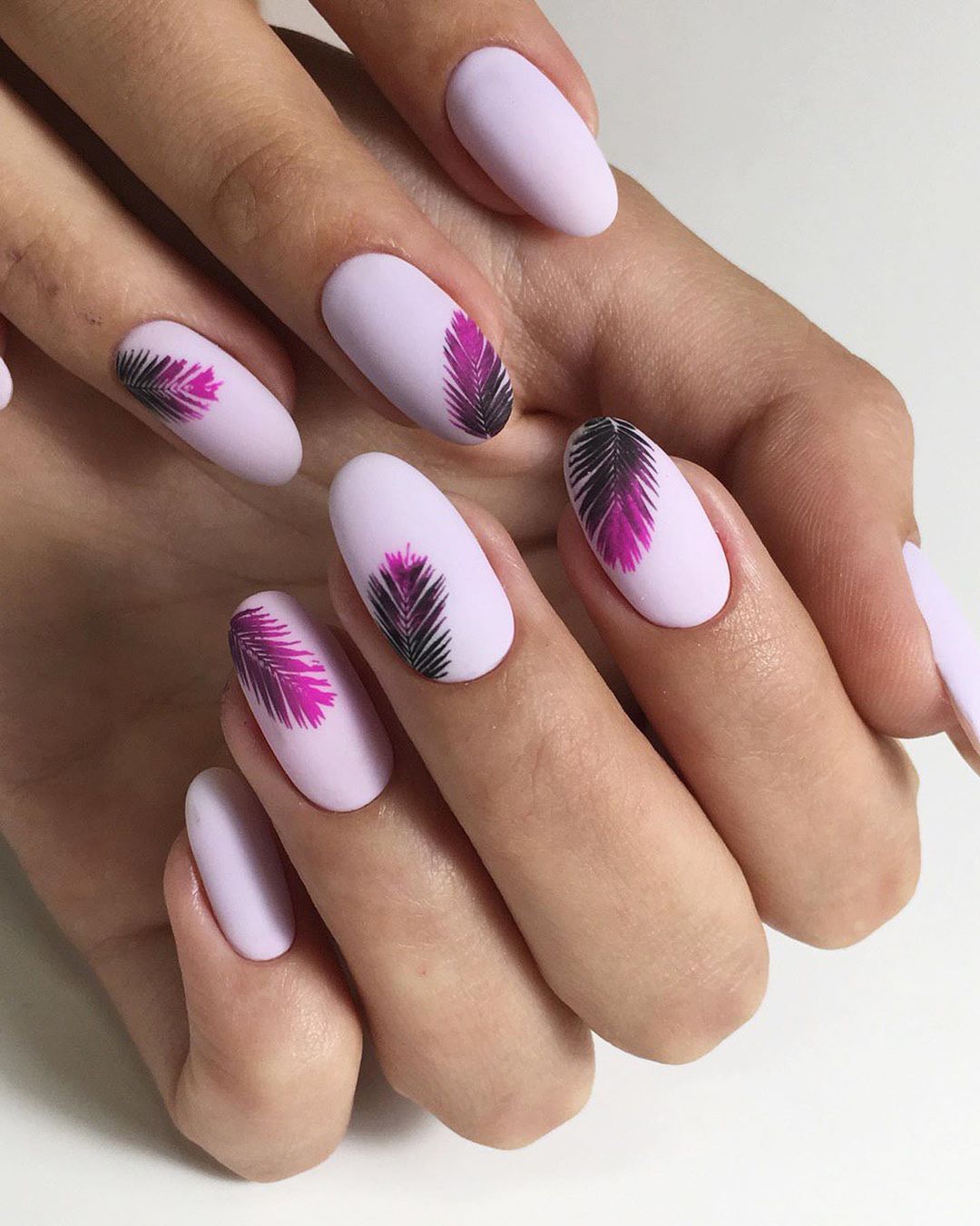 Топовые тренды маникюра 2026: новинки, идеи, фото