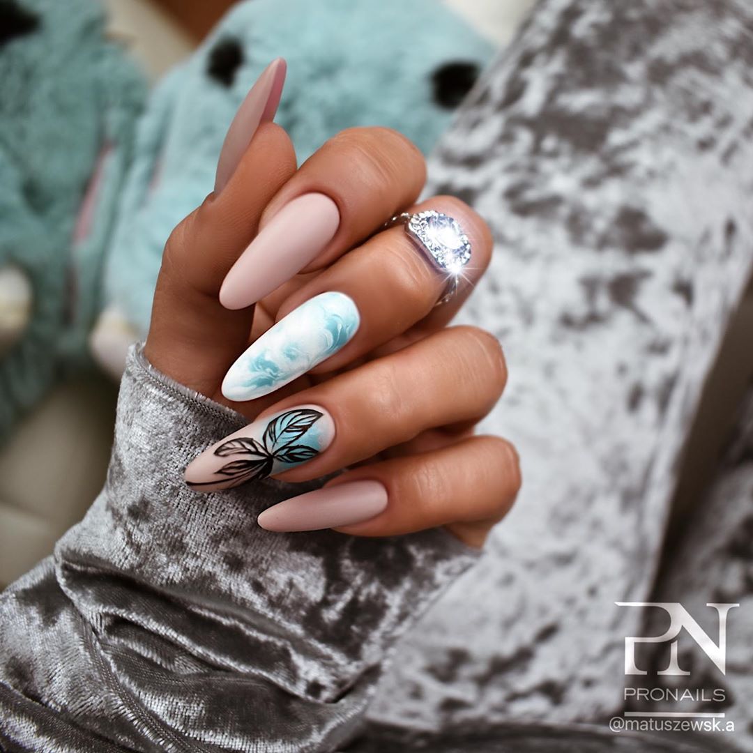 Топовые тренды маникюра 2026: новинки, идеи, фото