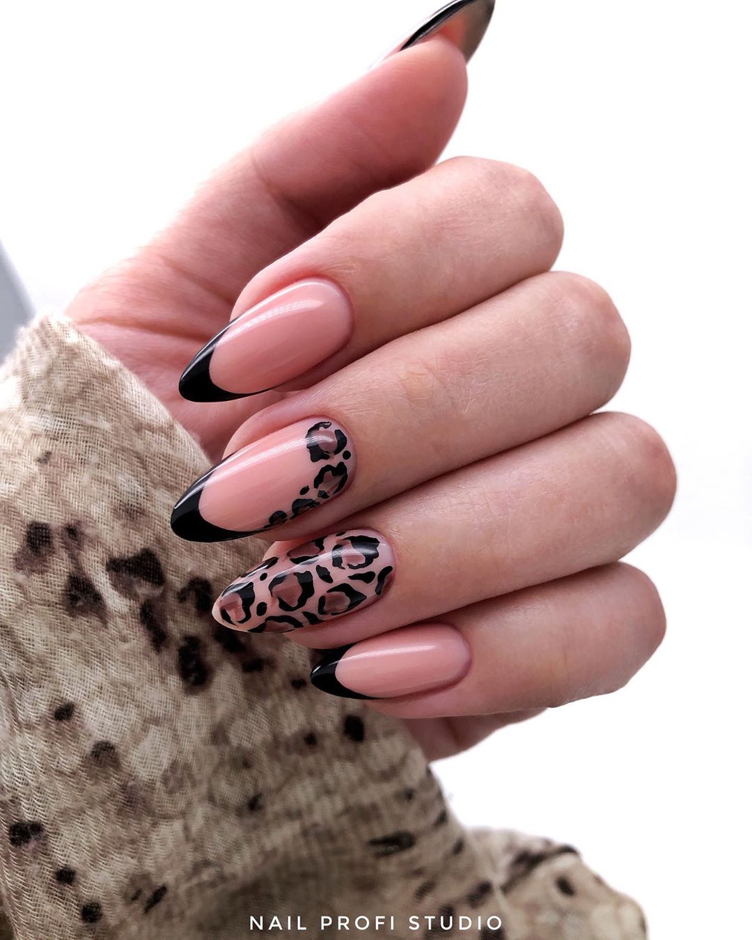 Топовые тренды маникюра 2026: новинки, идеи, фото