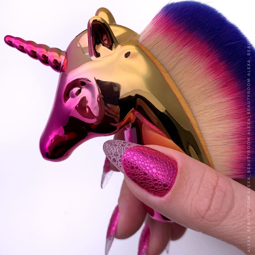 Топовые тренды маникюра 2026: новинки, идеи, фото