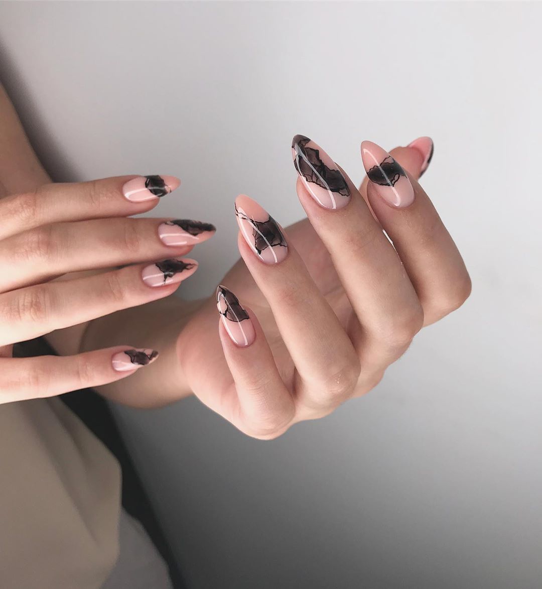 Топовые тренды маникюра 2026: новинки, идеи, фото