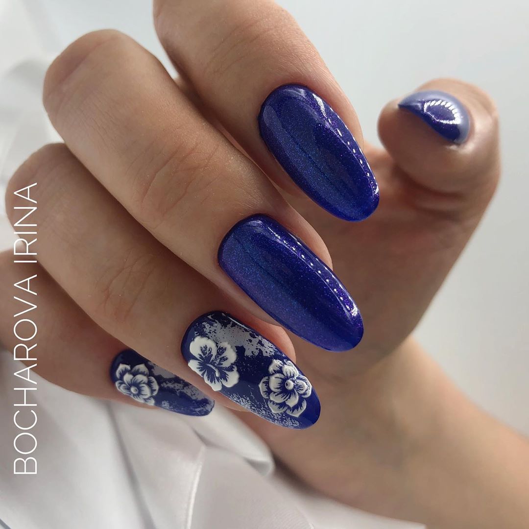 Стильный синий маникюр 2026: идеи, новинки, тенденции