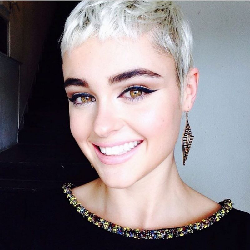 Короткие женские стрижки 2026: фото, идеи коротких стрижек