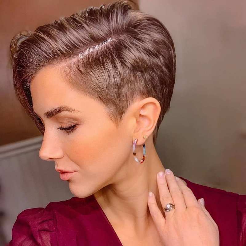 Короткие женские стрижки 2026: фото, идеи коротких стрижек