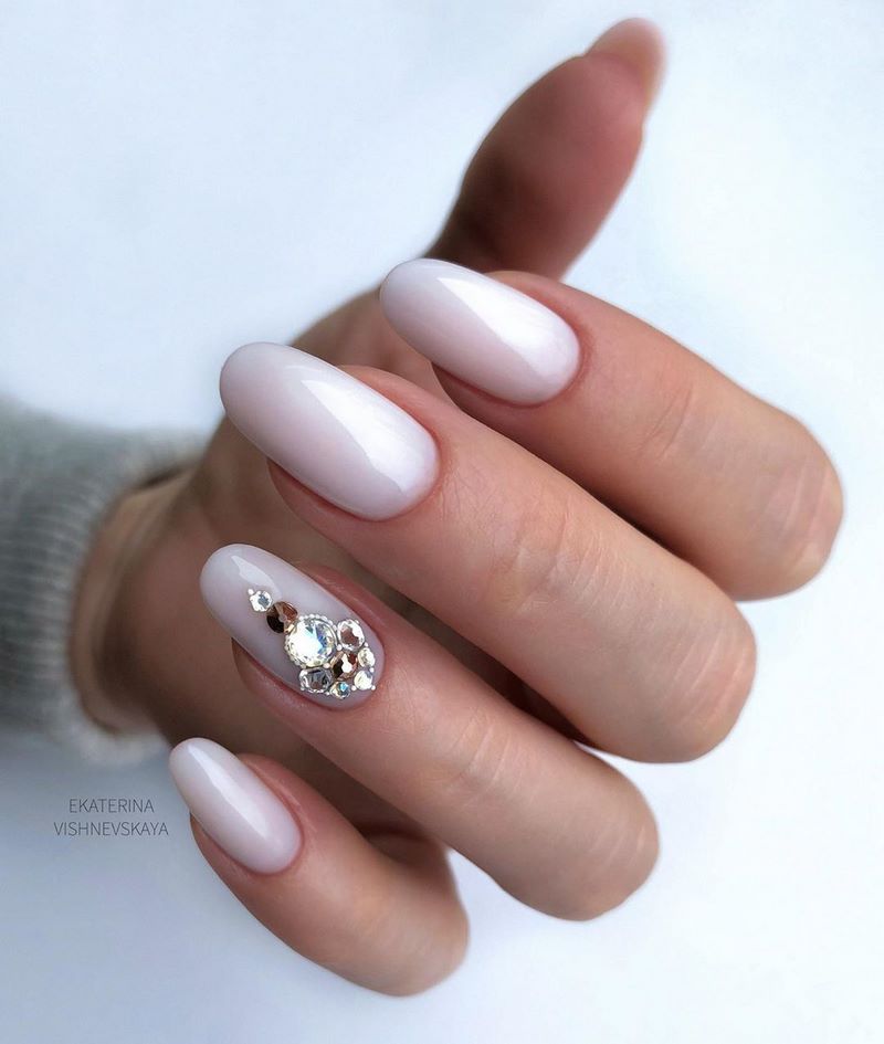 Сногсшибательный свадебный маникюр невесты 2026 – лучший дизайн в новых техниках!