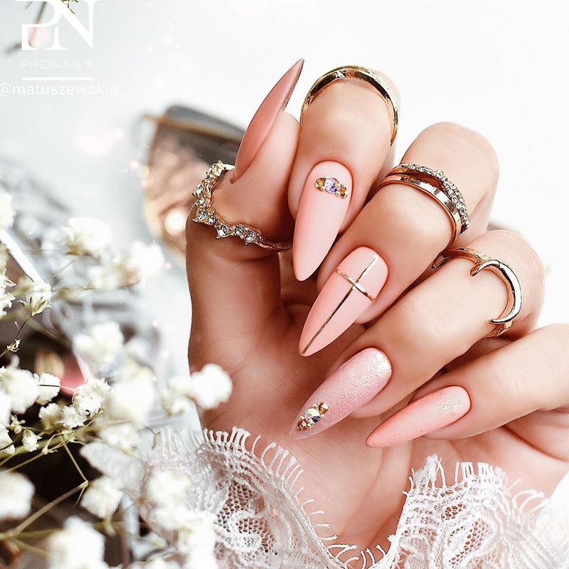 Сногсшибательный свадебный маникюр невесты 2026 – лучший дизайн в новых техниках!
