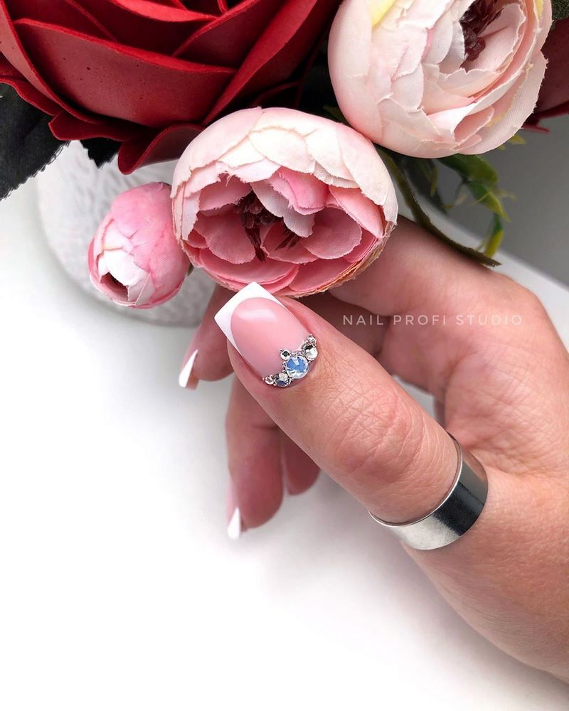 Сногсшибательный свадебный маникюр невесты 2026 – лучший дизайн в новых техниках!