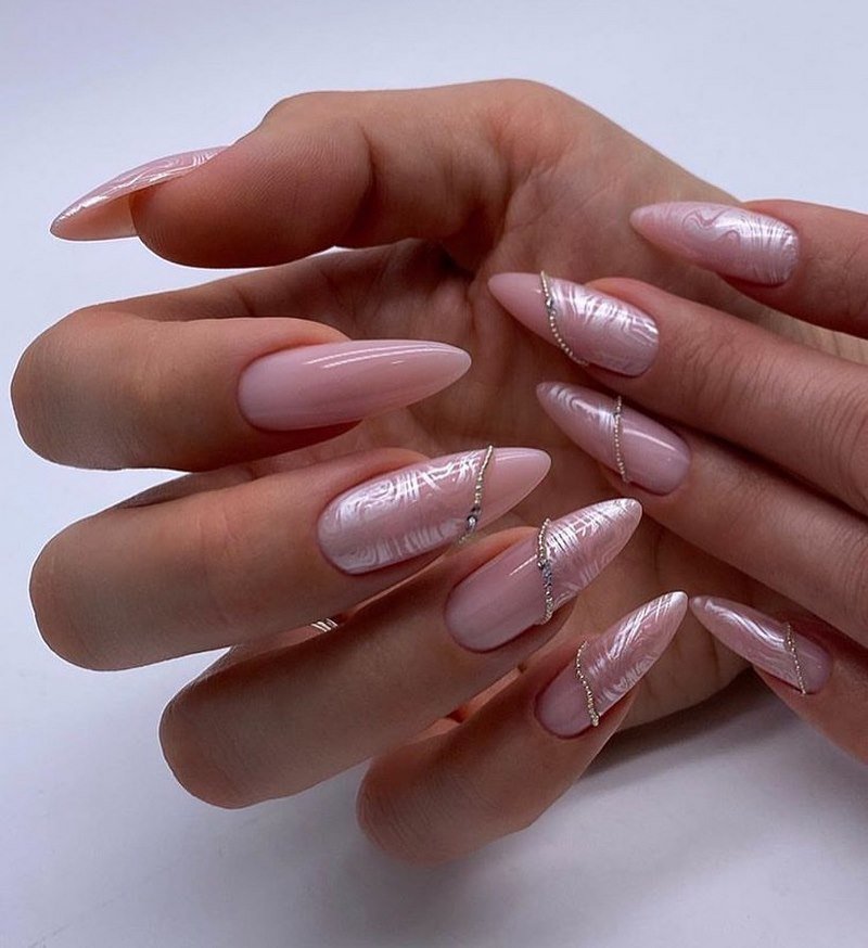Сногсшибательный свадебный маникюр невесты 2026 – лучший дизайн в новых техниках!