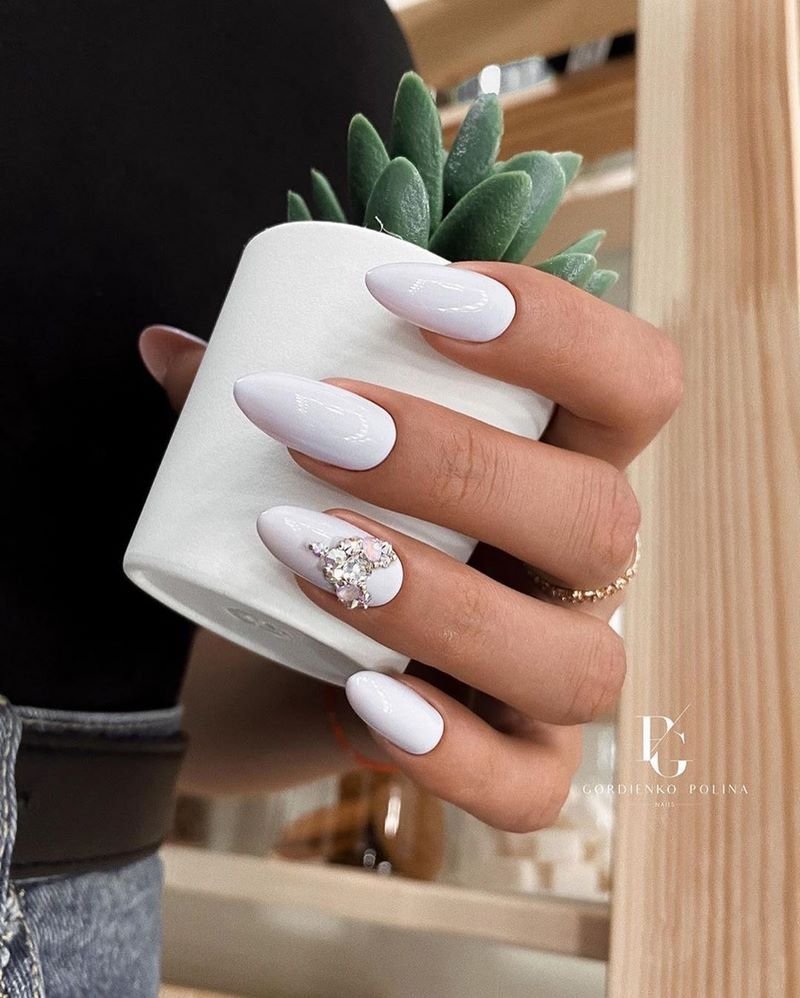 Сногсшибательный свадебный маникюр невесты 2026 – лучший дизайн в новых техниках!