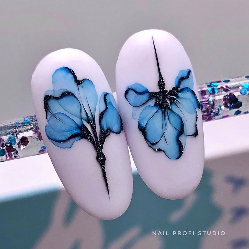 Молочный маникюр 2026 – нейл-хит нового сезона