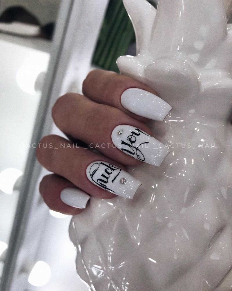 Молочный маникюр 2026 – нейл-хит нового сезона