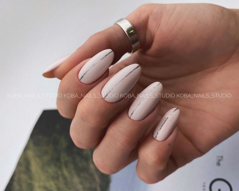 Молочный маникюр 2026 – нейл-хит нового сезона