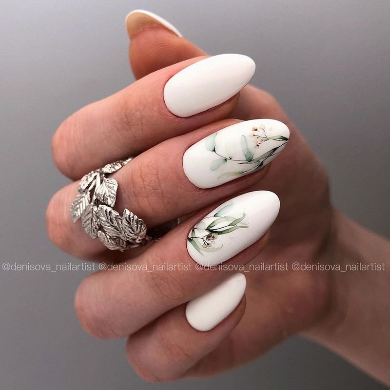 Молочный маникюр 2026 – нейл-хит нового сезона