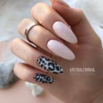 Молочный маникюр 2026 – нейл-хит нового сезона