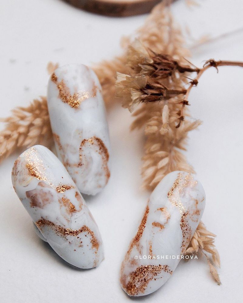 Молочный маникюр 2026 – нейл-хит нового сезона