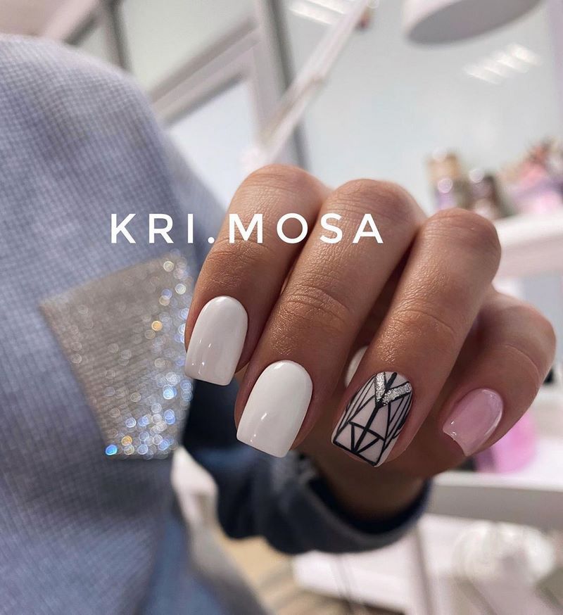 Молочный маникюр 2026 – нейл-хит нового сезона