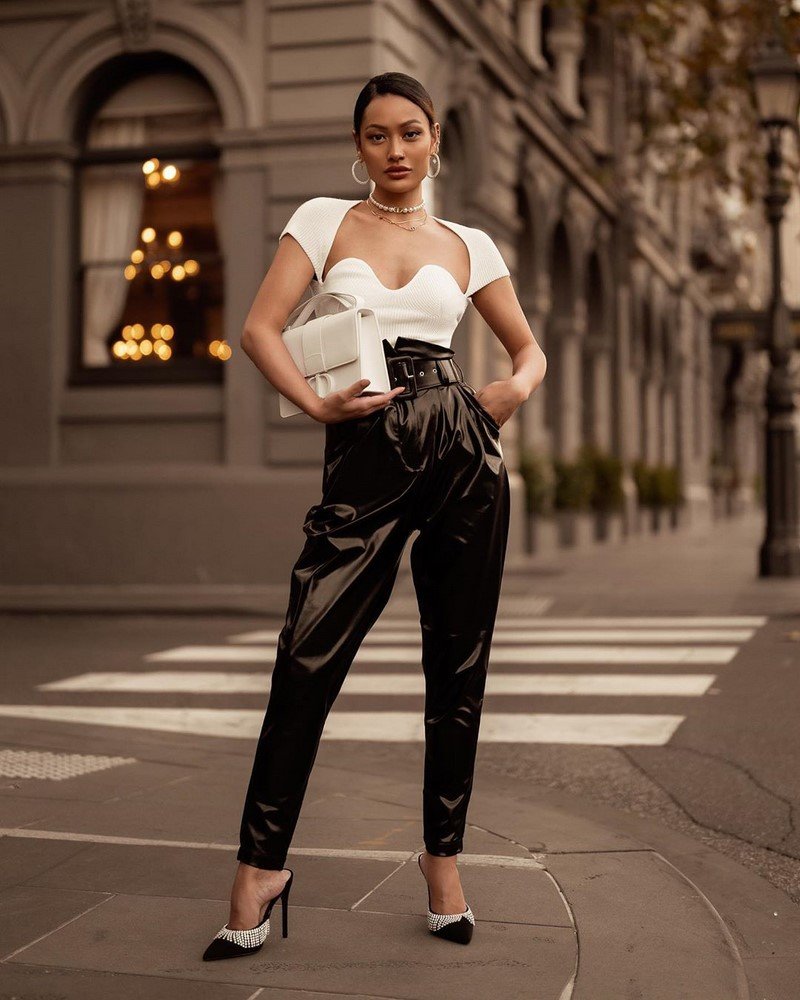 Модные брюки 2026 – фото, модные образы