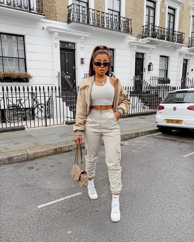 Модные брюки 2026 – фото, модные образы